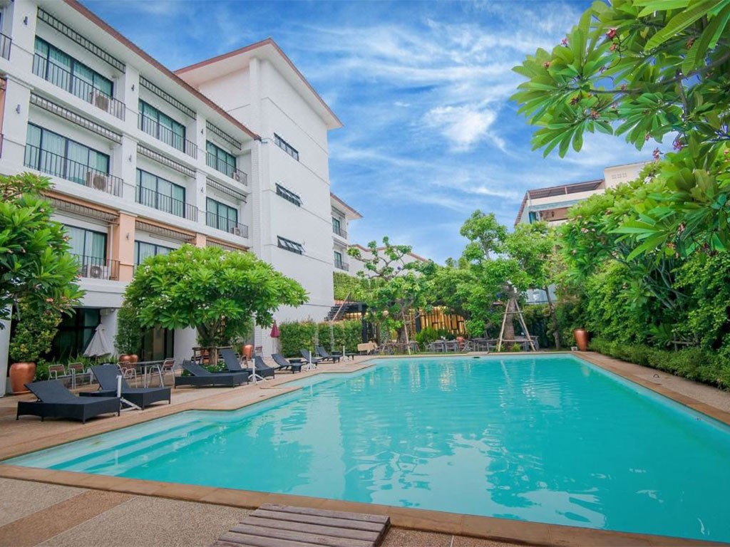 เดอะ พรรณราย