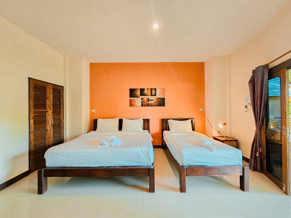 สะพลี วิลลา บีช รีสอร์ท