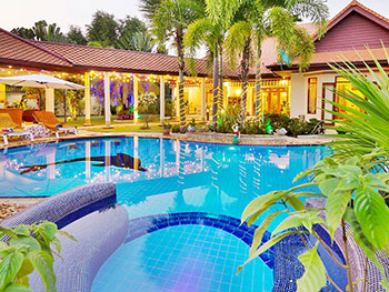 芭堤雅豪华度假别墅（Luxury Holiday Villa Pattaya）