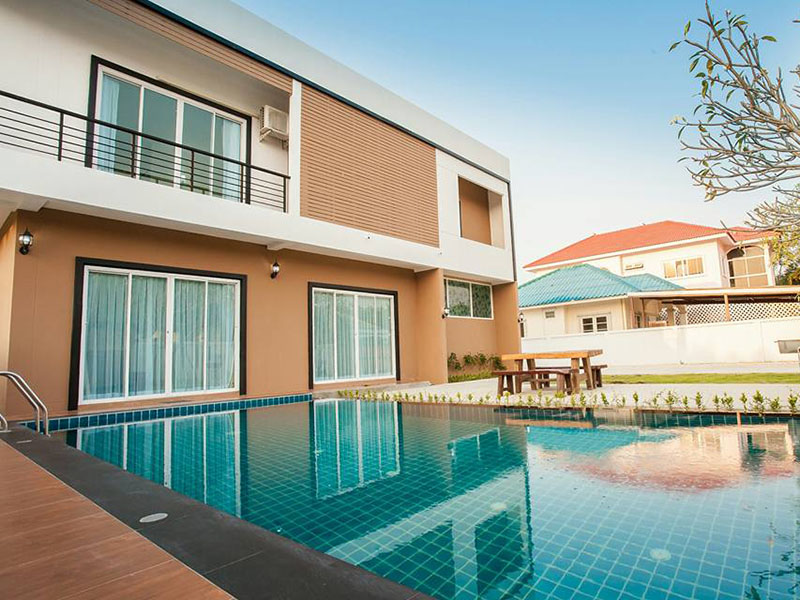 Hotels Nearby Sharon Pool Villa