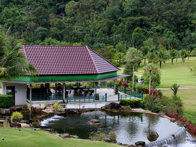 附近的酒店 卡塔通高尔夫度假村（Katathong Golf Resort & Spa）