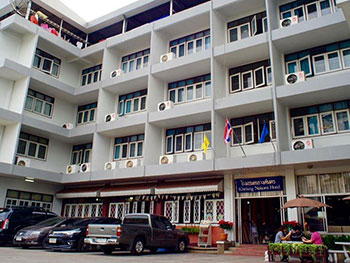 克龙纳科恩酒店（Khelang Nakorn Hotel）