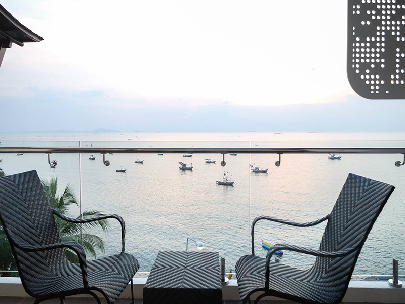 Hotels Nearby Sea Sand Trees