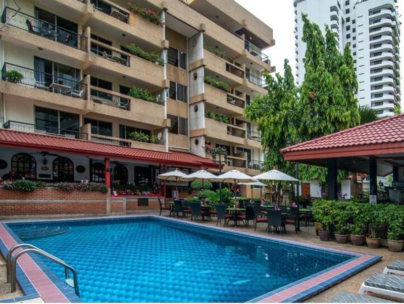 Stable Lodge Sukhumvit Soi 8