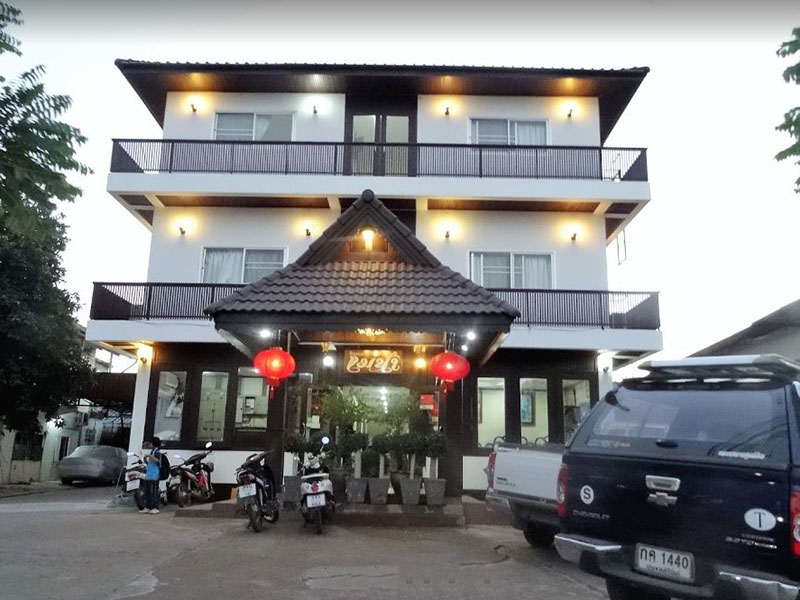 Maenam Hotel Buengkan