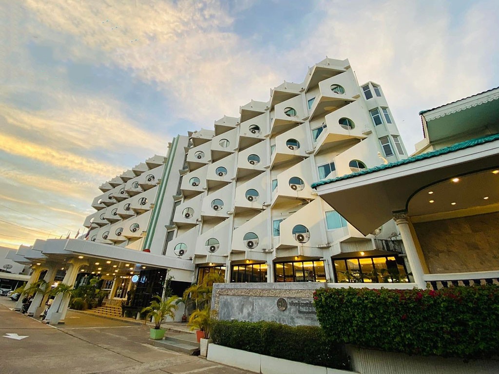 เลิศนิมิตร