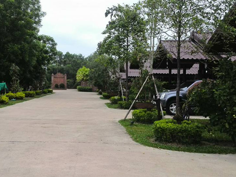 附近的酒店 鲁恩泰国度假村（Ruen Thai Resort）