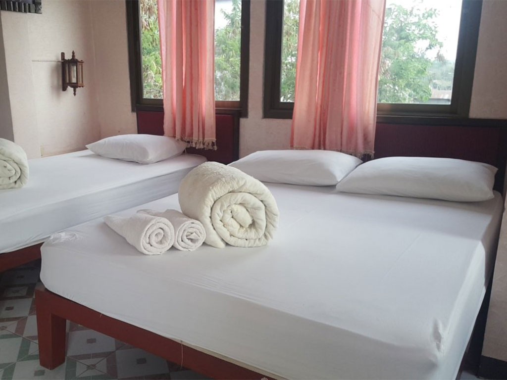 น้ำยืน รีสอร์ท โฮเทล