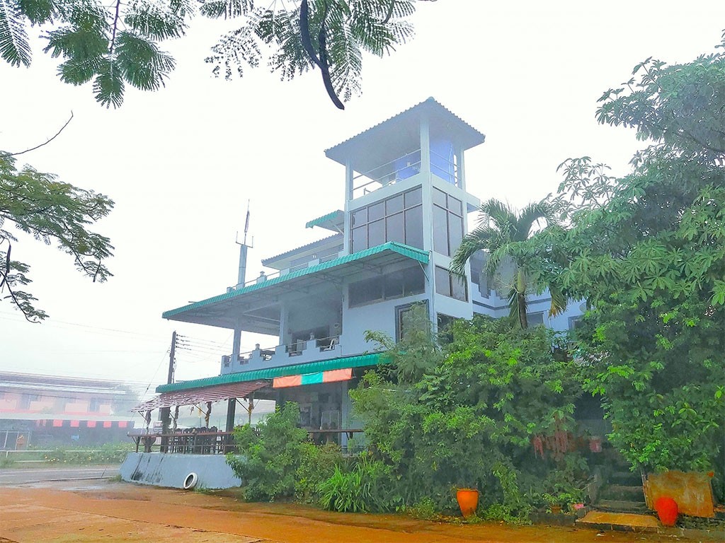 น้ำยืน รีสอร์ท โฮเทล