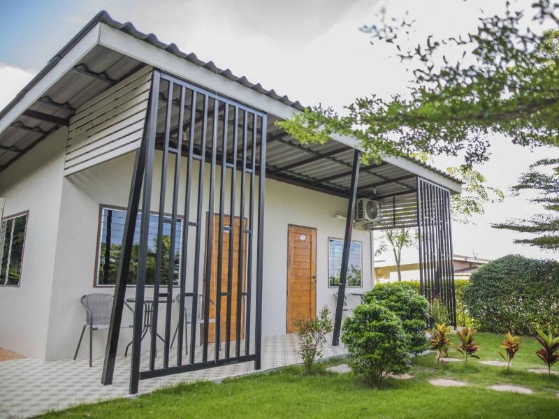 บ้านเคียงดาว รีสอร์ท