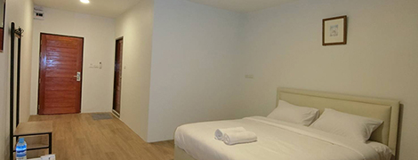 white house hotel suphanburi