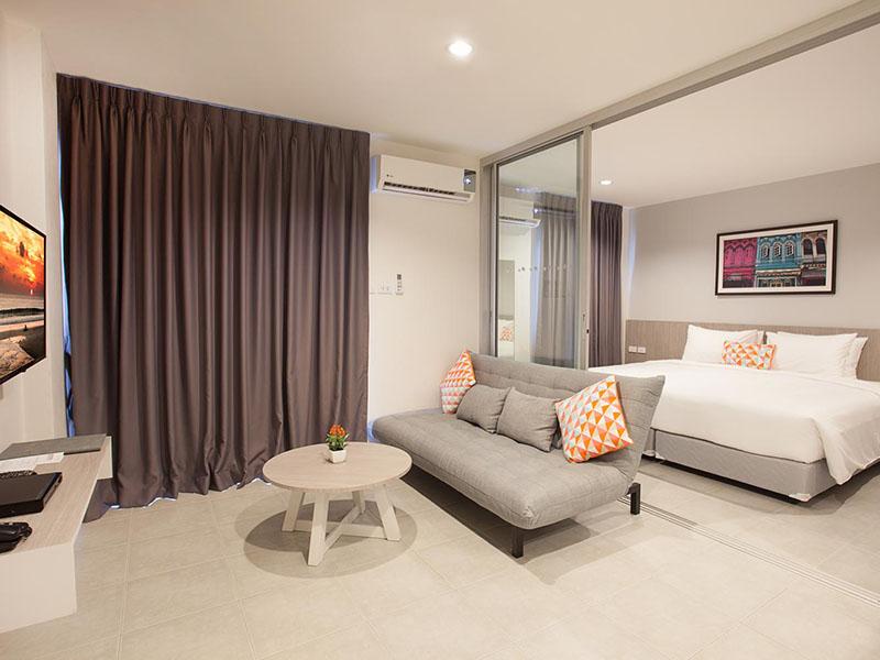 Hotel image Recenta Suite Phuket Suanluang