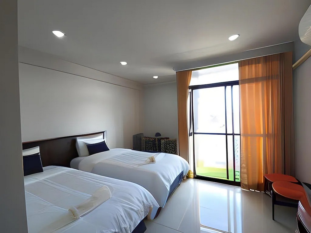 เดอะ รูม เรสซิเดนซ์