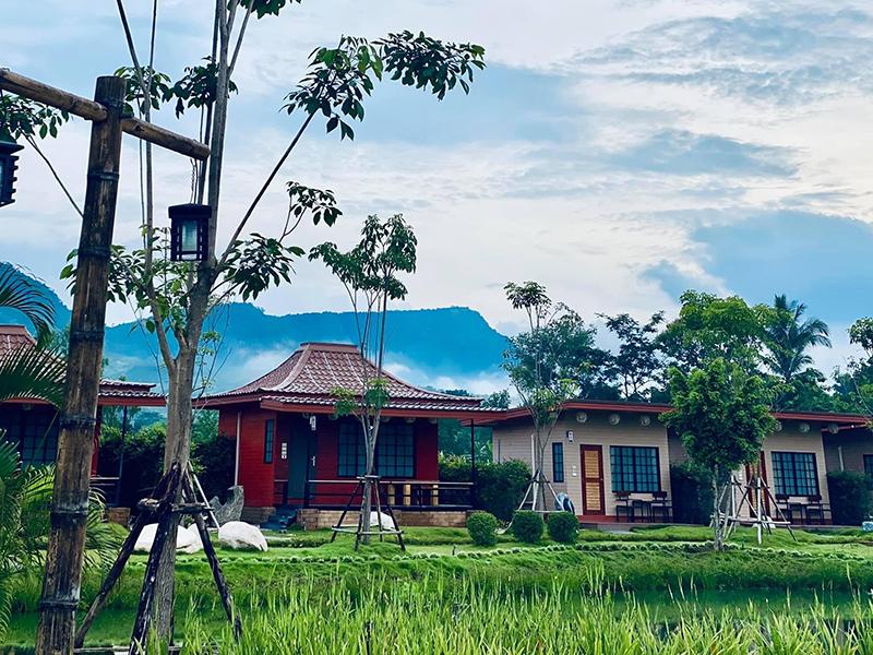 โมโมทาโร่ รีสอร์ท