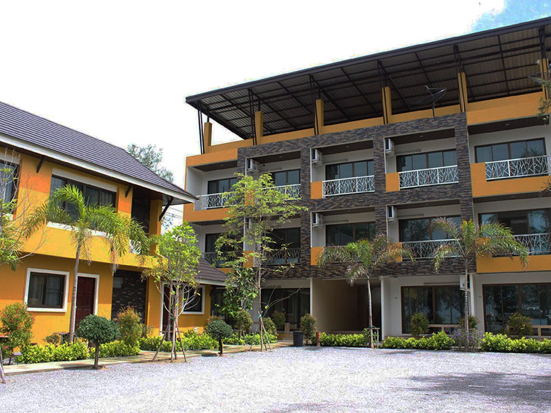 Hotels Nearby The Yellow House Rayong