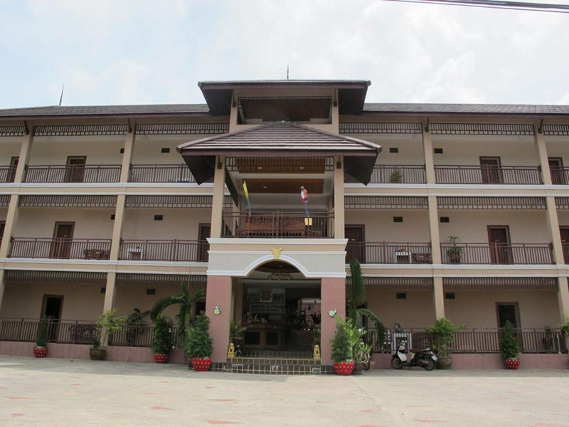 Korwanburi Hotel