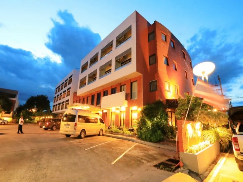 Image Hotel พิณ โฮเทล ลำปาง