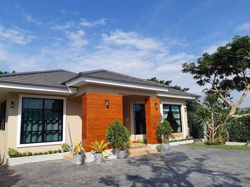 Hotels Nearby GetZleep Pool Villa Sattahip