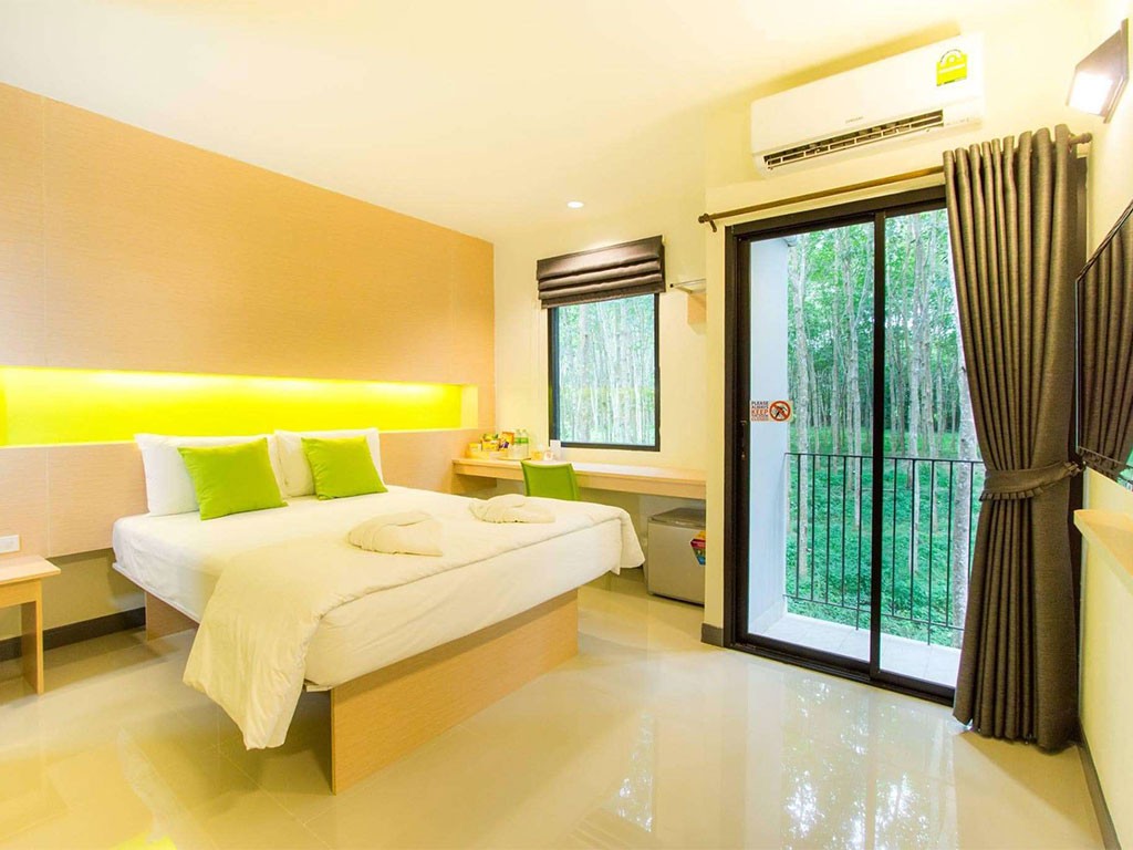 โรงแรม ณ ท่าโรงช้าง