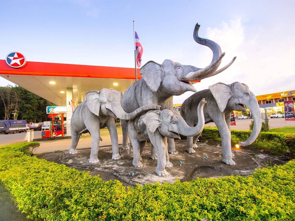 โรงแรม ณ ท่าโรงช้าง