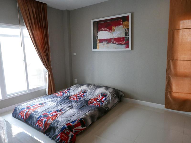 บ้านมีสุข พูลวิลล่า สัตหีบ