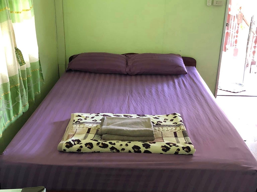 นวลทอง บ้านพัก