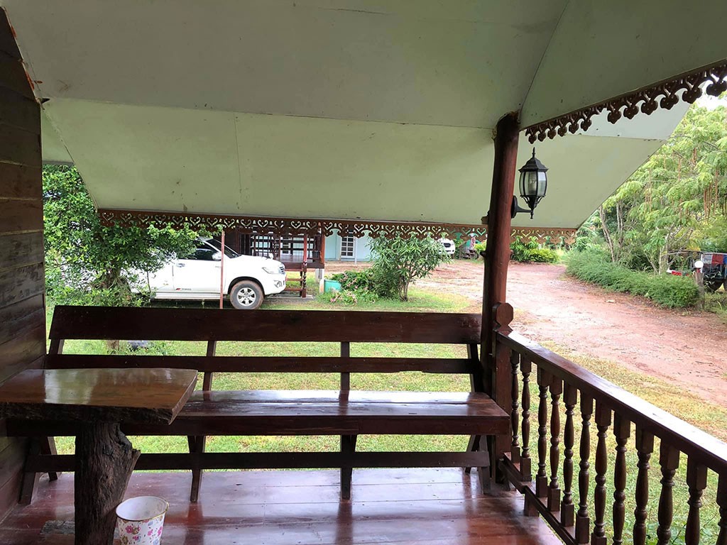 นวลทอง บ้านพัก