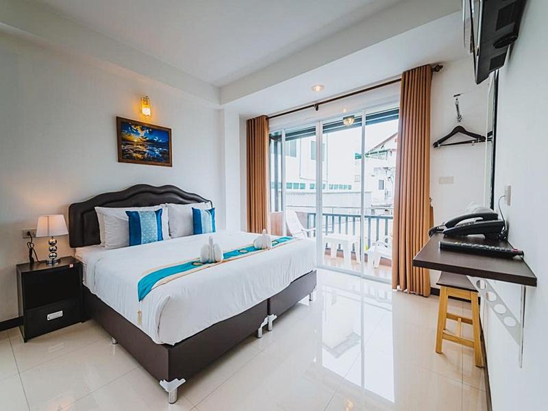 Hotel image TH Beach Hotel