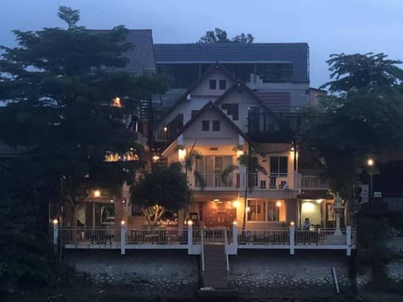 Baan Rim Nam Ayutthaya