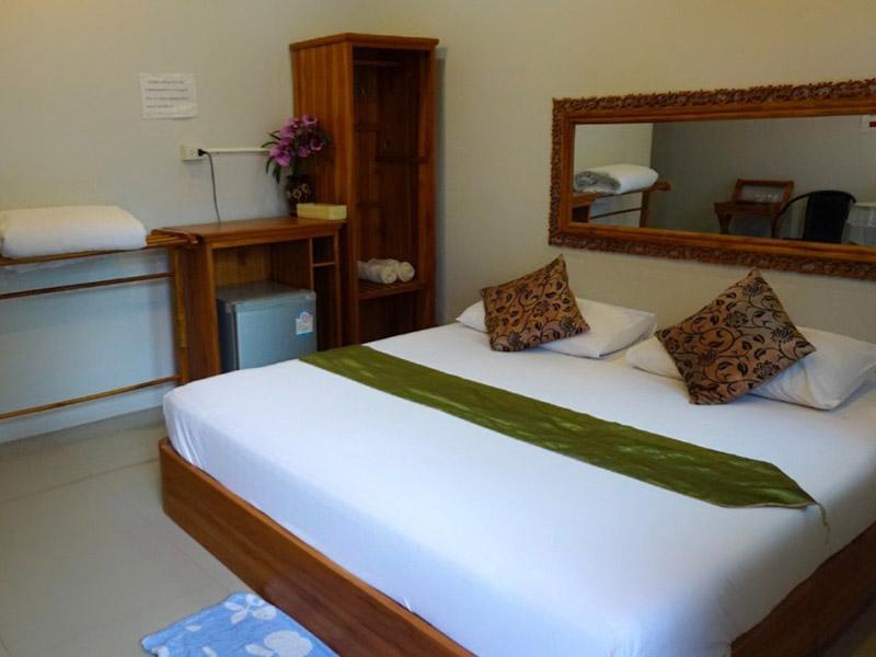 ธัญภัทร รีสอร์ท