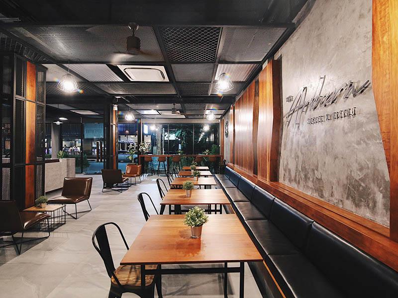 Hotel image The Arbern Hostel x Bistro