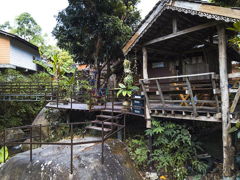 บ้านป้อหลวงแม่หลวง แม่กําปอง