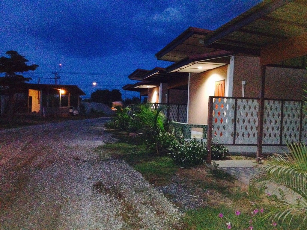 บัวลาย รีสอร์ท