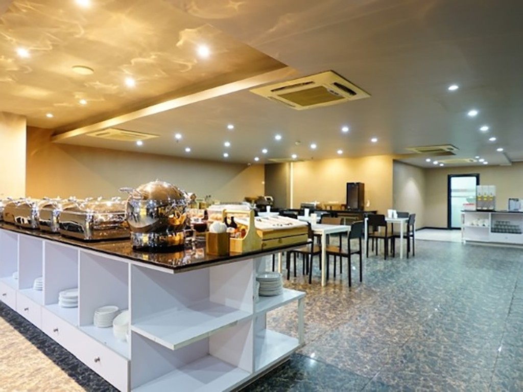 เบสตั้น พัทยา