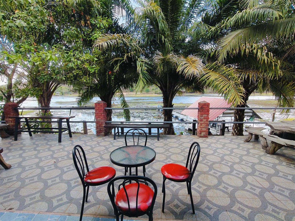 ภูเคียงน้ำ รีสอร์ท