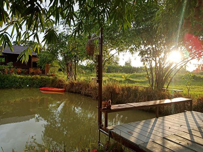 เรือนไทย ใจสุขเอ๋ย