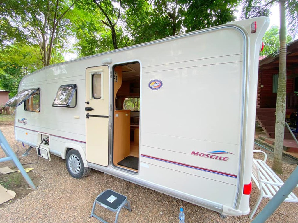 หนึ่งในบางคนที รีสอร์ท