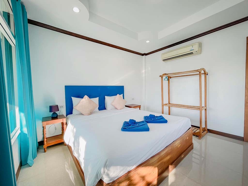 บ้านฟ้าทะเลจันทร์ รีสอร์ท