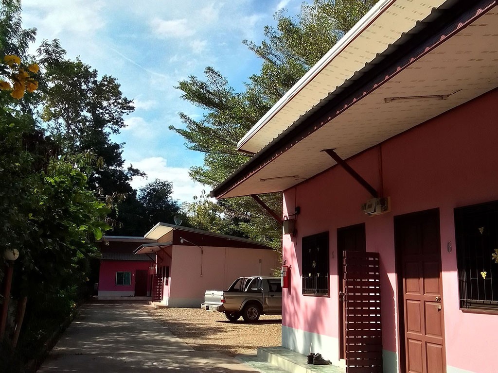 ห้องพัก รีสอร์ท อยู่สบาย