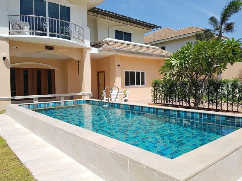 Seven Jacuzzi Pool Villa