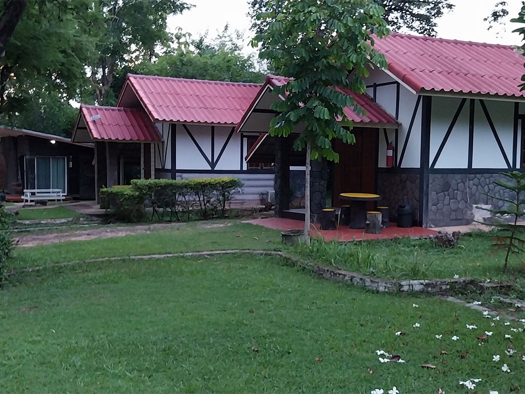 น้ำแซบ วิลล่า รีสอร์ท