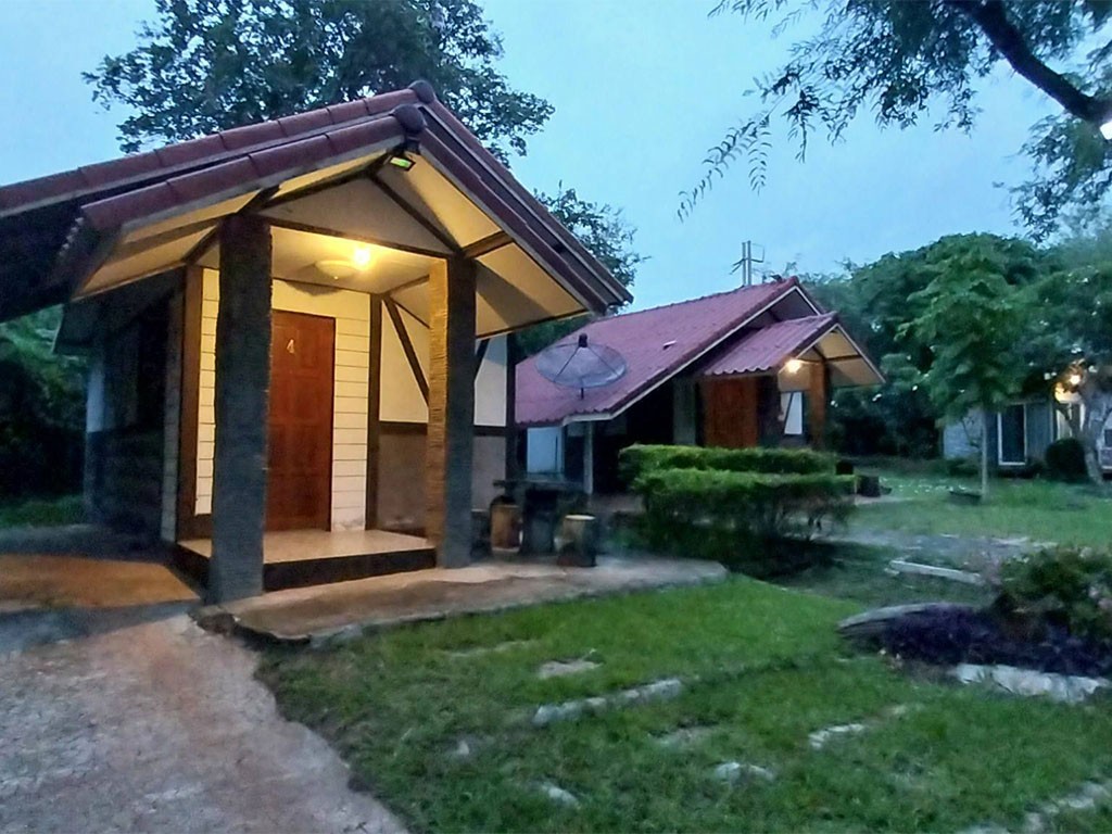 น้ำแซบ วิลล่า รีสอร์ท