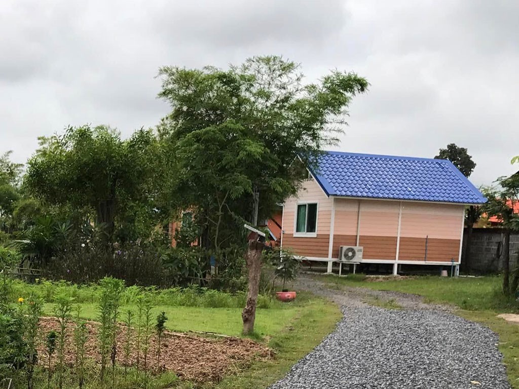 รีสอร์ท สีรุ้ง โนนสะอาด