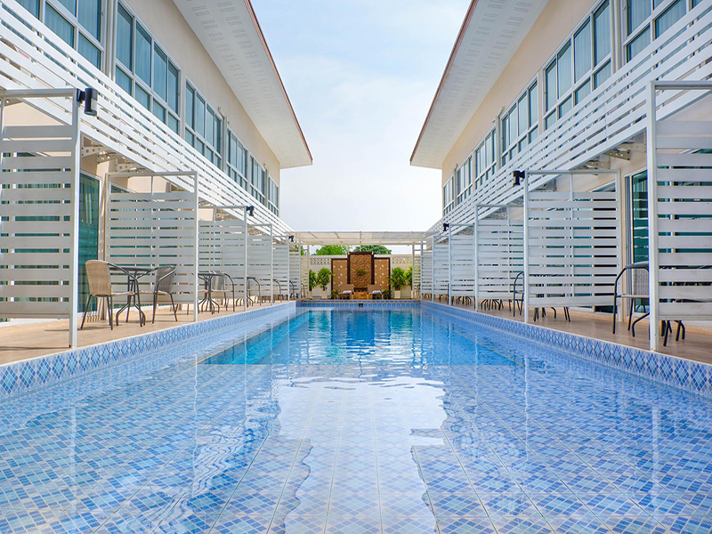 Lay Pool Villa