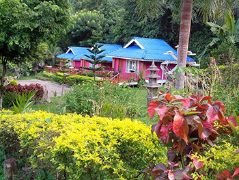 ภูชมจันทร์ รีสอร์ท