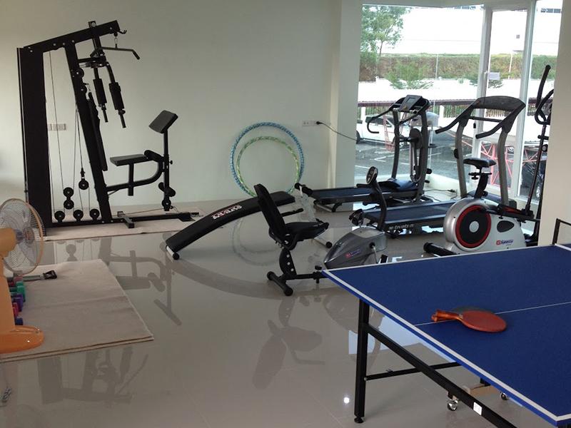 ไลฟ์อัพ คอนโดมิเนียม