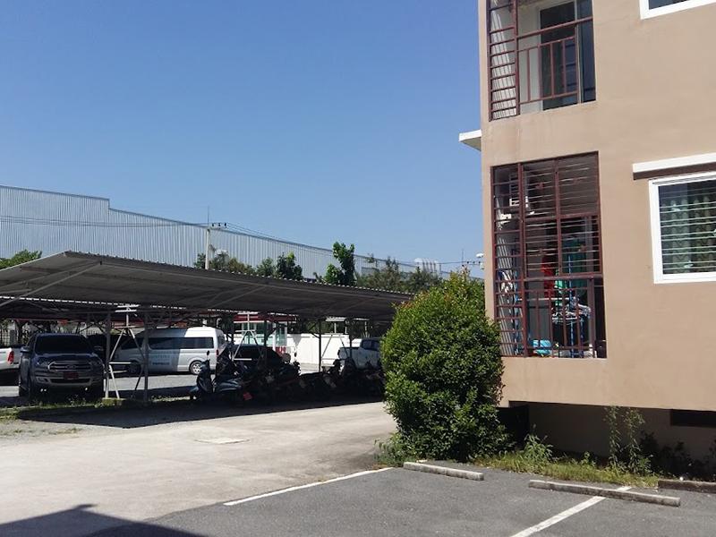 ไลฟ์อัพ คอนโดมิเนียม