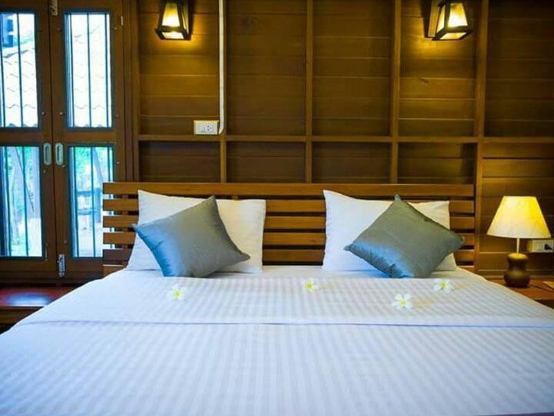 เรือนพฤกษา รีสอร์ท