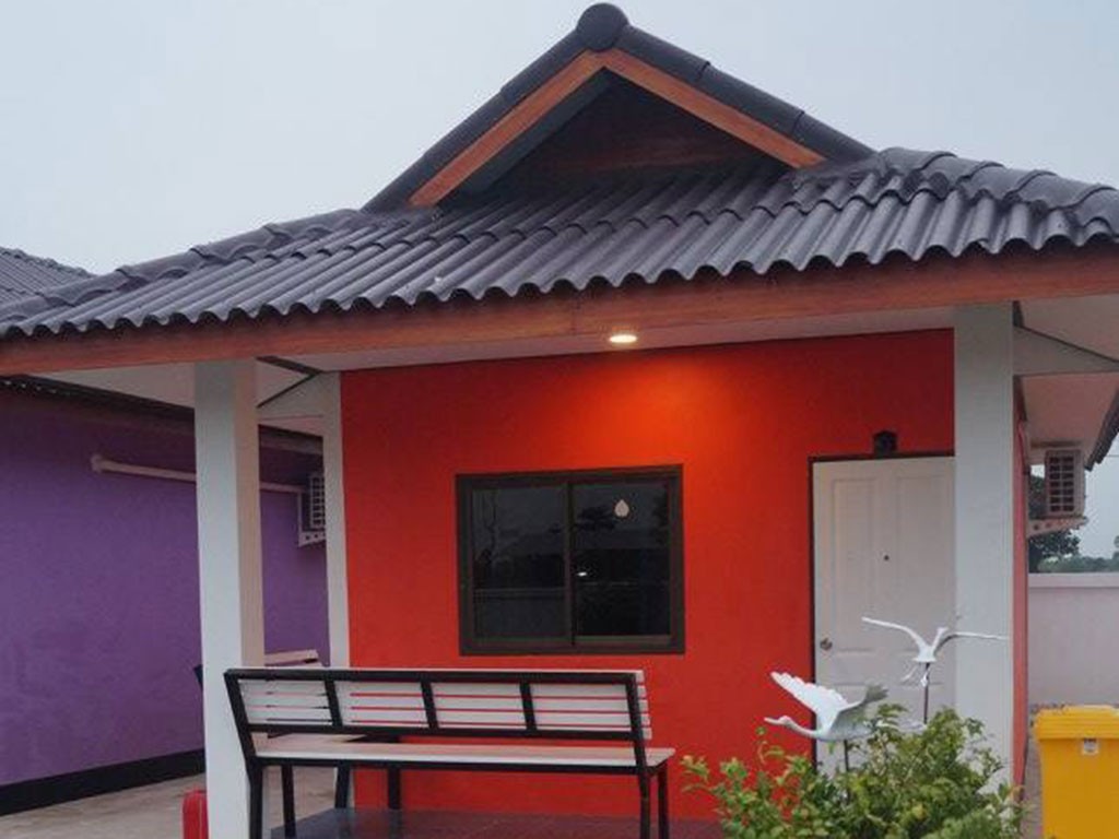 ไม้เลื้อย รีสอร์ท