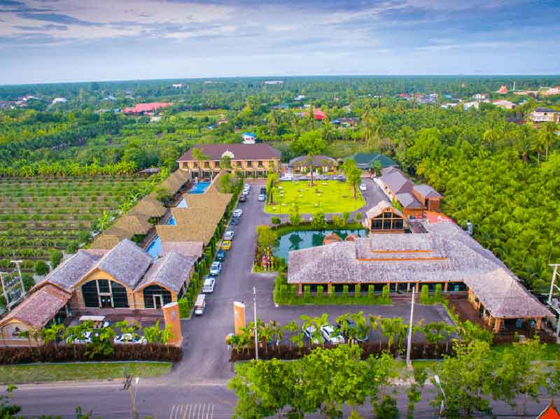 Khum Damnoen Resort